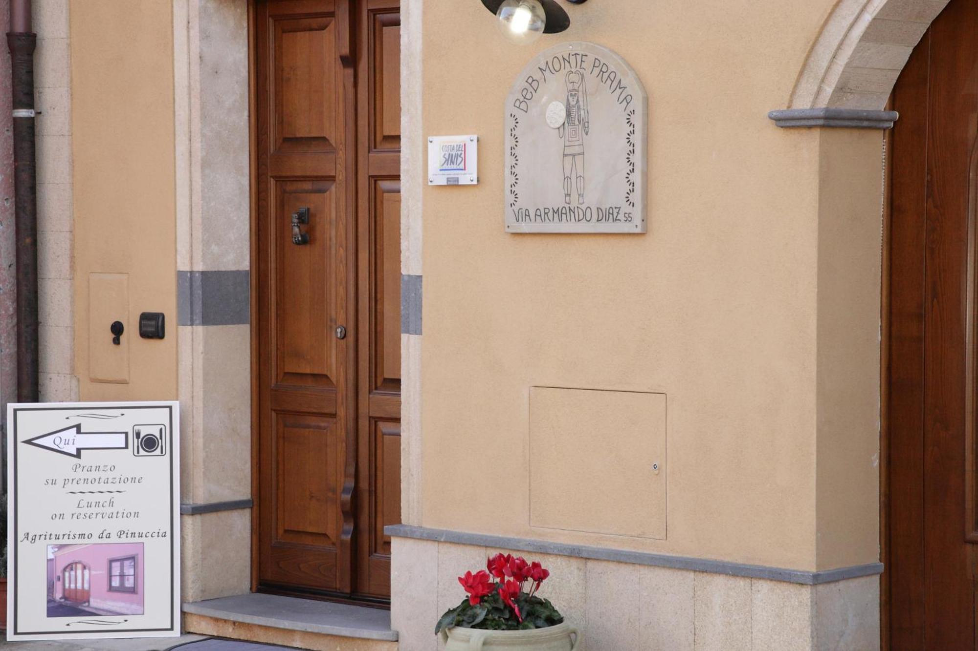 B&B Monte Prama Càbras Buitenkant foto