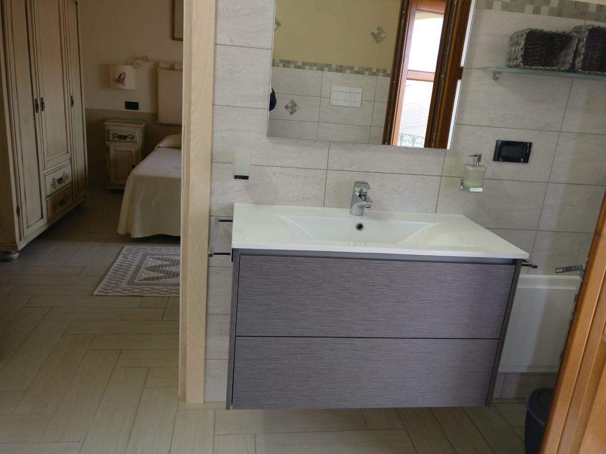 B&B Monte Prama Càbras Buitenkant foto