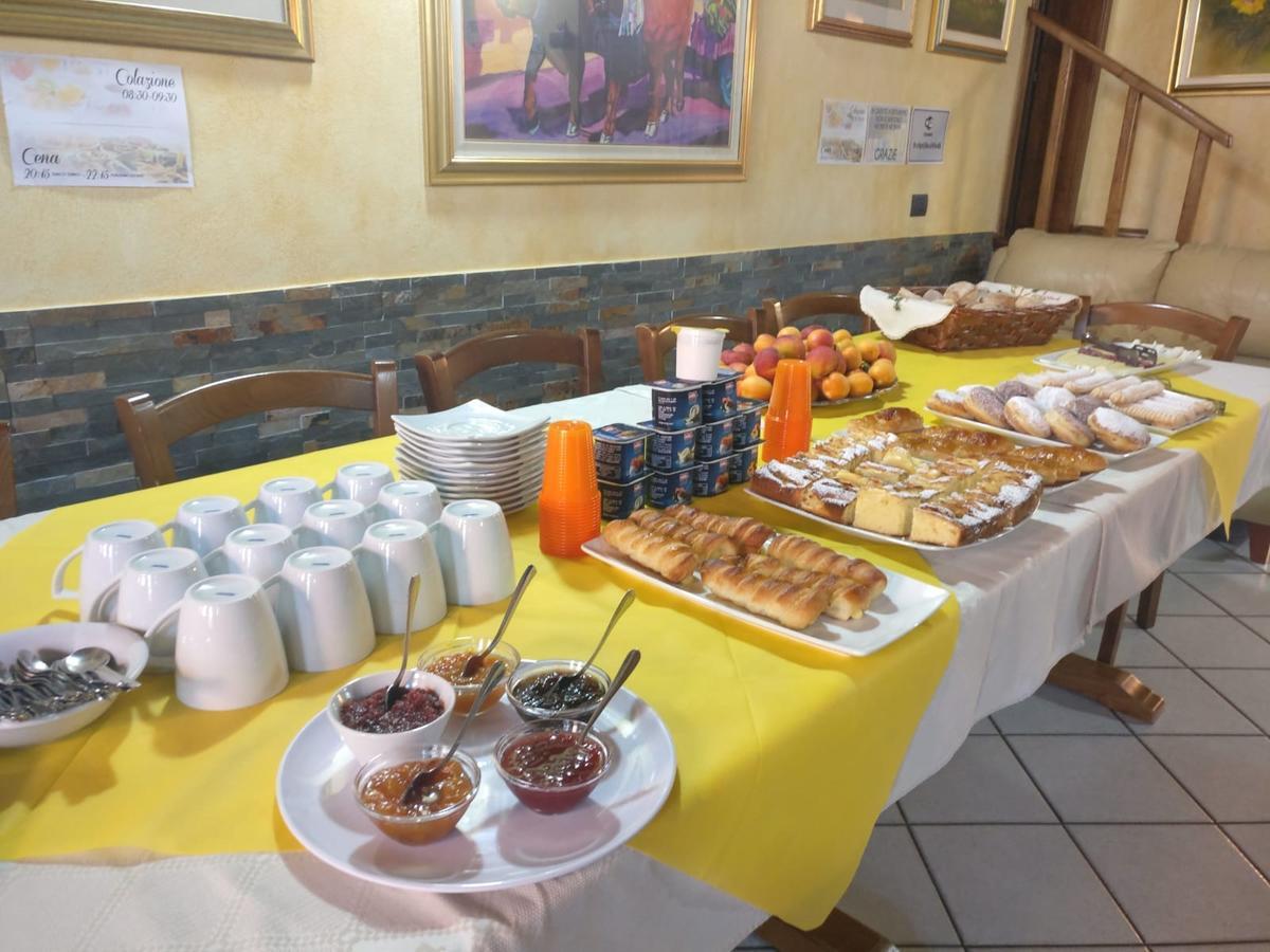 B&B Monte Prama Càbras Buitenkant foto