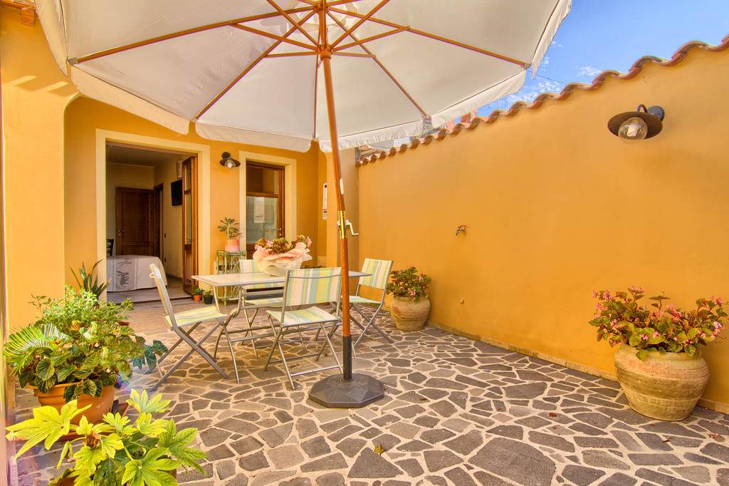 B&B Monte Prama Càbras Buitenkant foto